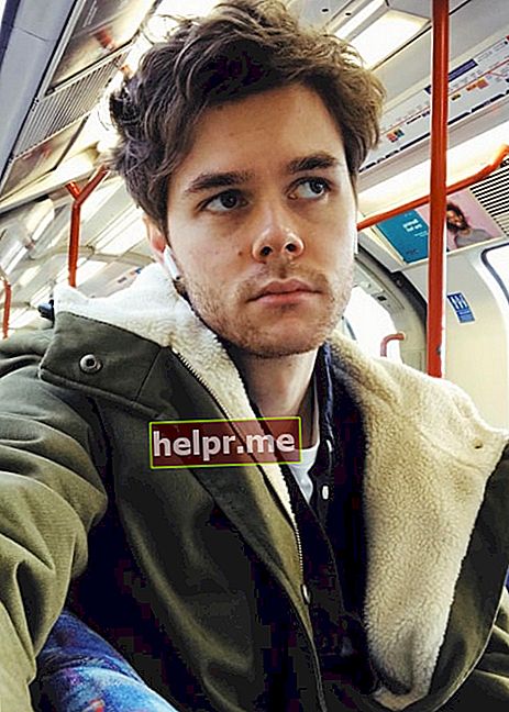 Harrison Webb u Instagram selfiju iz veljače 2019