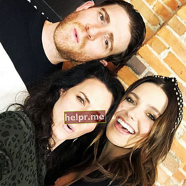 Hilarie es va veure amb els seus companys de One Tree Hill Bryan Greenberg i Sophia Bush el febrer del 2019