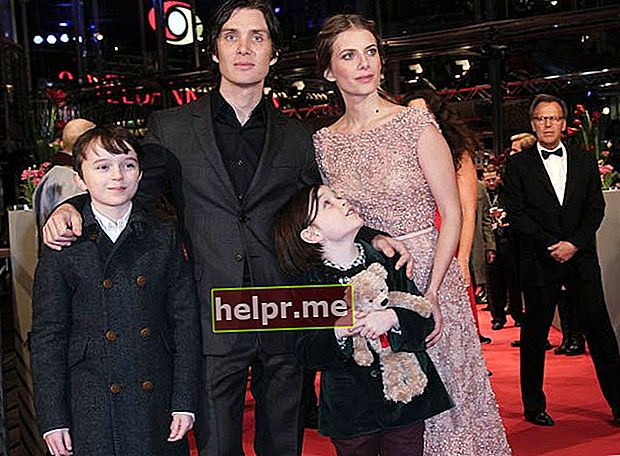 Cillian Murphy cu soția Yvonne McGuinness și fiii la premiera Aloft în februarie 2014 la Festivalul Internațional de Film Berlinale din Germania