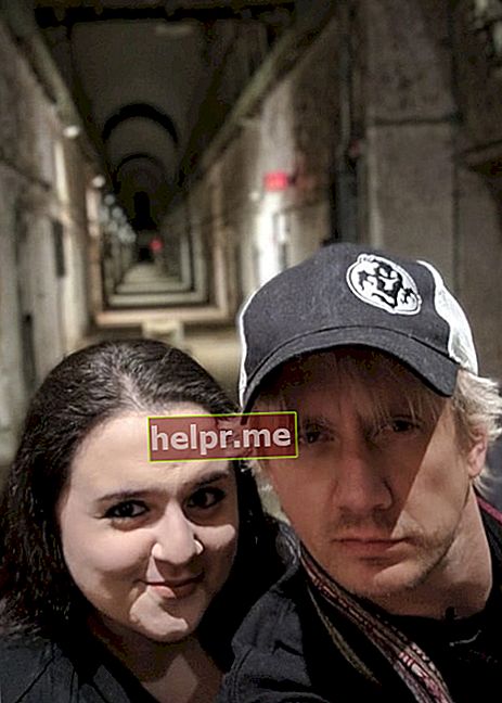 Nikki Blonsky este văzut într-un selfie cu actorul Chad Lindberg în februarie 2018