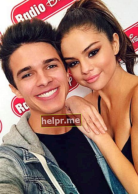 Brent Rivera și Selena Gomez într-un selfie în iunie 2017
