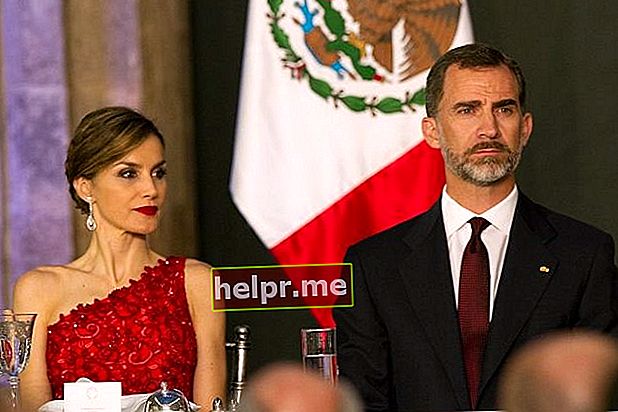 Spānijas karalis Felipe VI un karaliene Letīzija Mehiko Nacionālajā pilī 2015. gada jūnijā