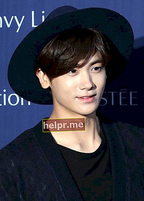 Park Hyung-sik viđen u rujnu 2015