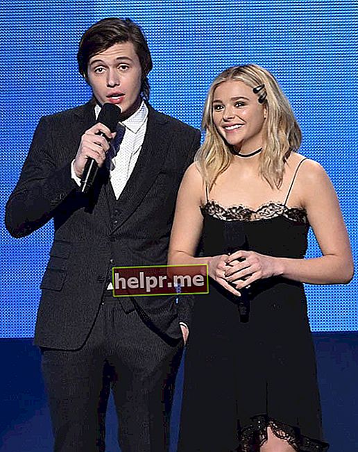 Chloe Grace Moretz i Nick Robinson na dodjeli američkih glazbenih nagrada za 2015. godinu