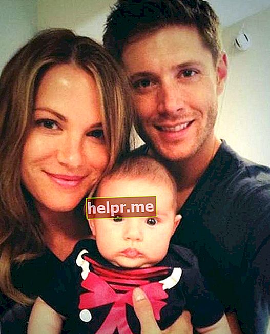 Jensen Ackles y Danneel Harris y su bebé