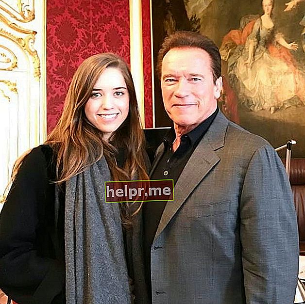Christina Schwarzenegger i Arnold Schwarzenegger tal com es van veure el març de 2017