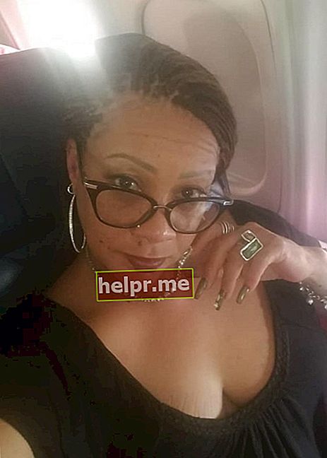 Patrice Lovely como se ve en una selfie tomada mientras estaba en un avión en el Aeropuerto Internacional O'Hare de Chicago en junio de 2019