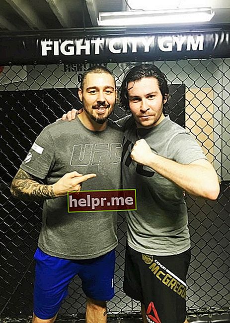 Daniel Portman (derecha) con Dan Hardy en Fight City Gym