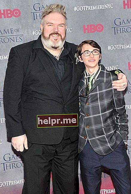 Kristian Nairn cu Isaac Hempstead Wright la premiera sezonului 4 Game of Thrones în martie 2014