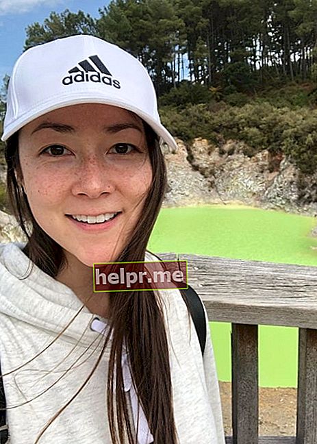 Emily Piggford a fost văzută în timp ce făcea un selfie la Wai-O-Tapu Thermal Wonderland în octombrie 2019