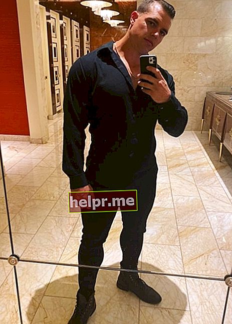 Brad Castleberry como se ve en una selfie que se tomó en Los Ángeles, California en octubre de 2020