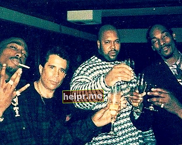 De izquierda a derecha: Tupac Shakur, David Kenner, Suge Knight, Snoop Dogg