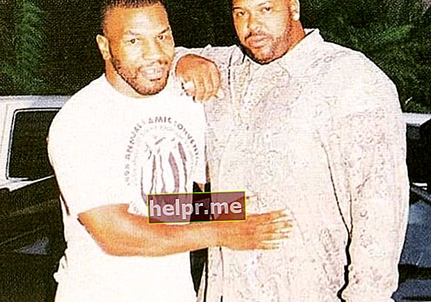Suge Knight (derecha) con Mike Tyson
