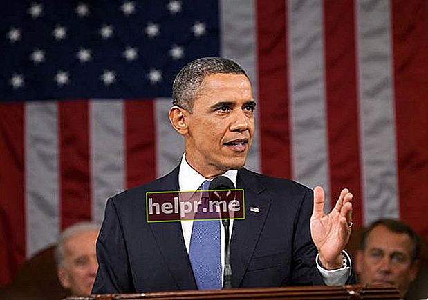 Barack Obama mientras se dirige a la audiencia