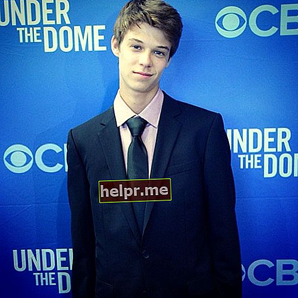Colin Ford hoogte