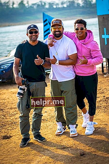 Rannvijay Singh junto con Prince Narula y Ashish Parmar en los sets de MTV Roadies como se ve en 2018-min