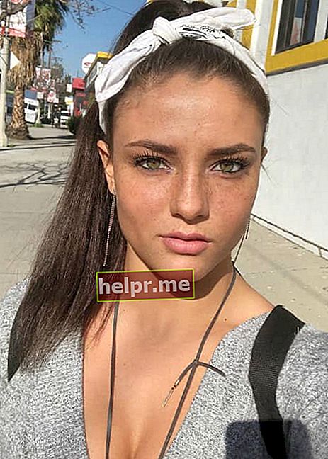 Jade Chynoweth într-un selfie văzut în aprilie 2018