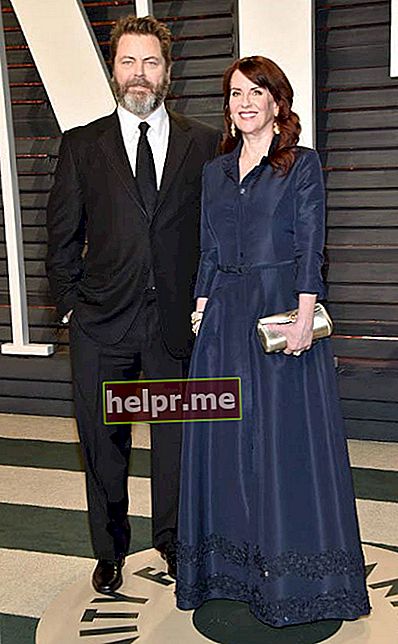 Nick Offerman y Megan Mullally en la fiesta de los Oscar de Vanity Fair en febrero de 2017