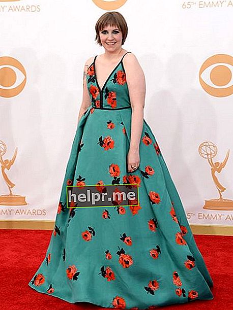 Lena Dunham tijdens Emmy Awards