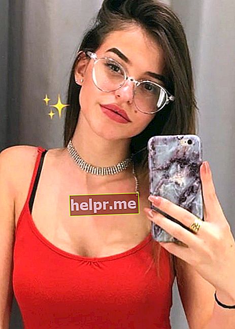 Lea Elui Ginet sa isang Instagram selfie na nakita noong Oktubre 2017