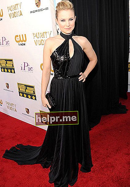 Kristen Bell în timpul premiilor Critics Choice 2014