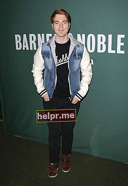 Shane Dawson en la promoción de su libro "I Hate Myselfie" en marzo de 2015
