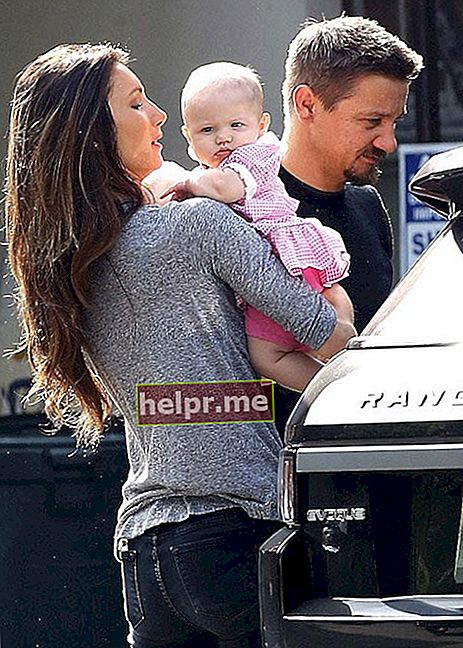 Jeremy Renner y Sonni Pacheco