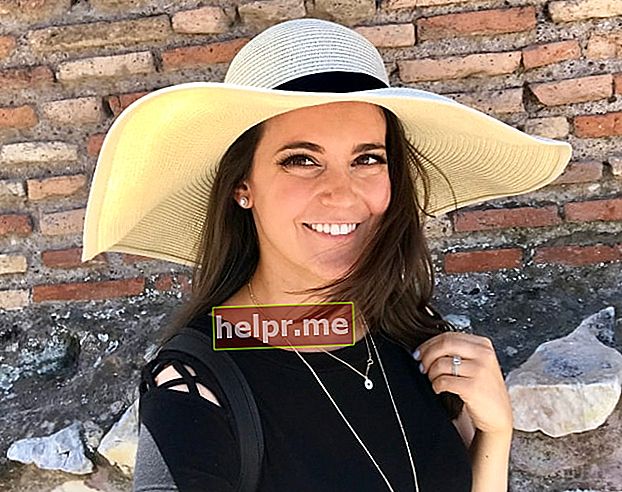 Molly Pansino într-un selfie în timp ce explora Roma în iunie 2018