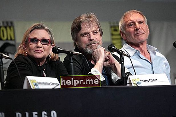 Carrie Fisher, Mark Hamill și Harrison Ford vorbesc la San Diego Comic-Con International pentru Star Wars The Force Awakens în 2015