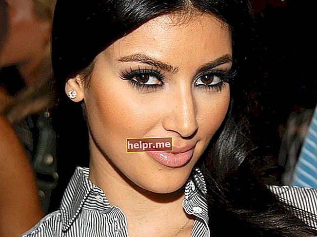 Kim Kardashian Taas, Timbang, Edad, Mga Istatistika ng Katawan