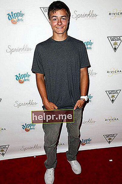Peyton Meyer tijdens de 18e verjaardag van Blake Michael in Riviera 31 op 9 augustus 2014.