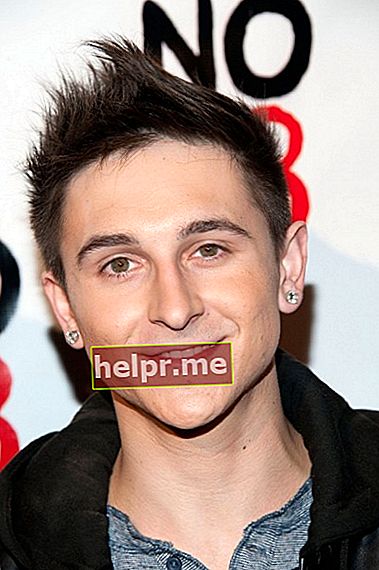 Mitchel Musso cabell