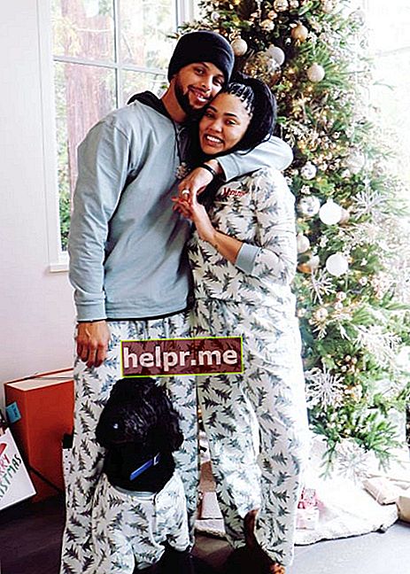 Ayesha Curry y Stephen Curry, como se vio en diciembre de 2019