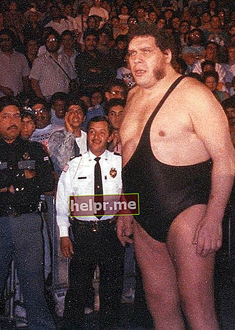 André the Giant fotografiado mientras caminaba hacia el ring a fines de la década de 1980
