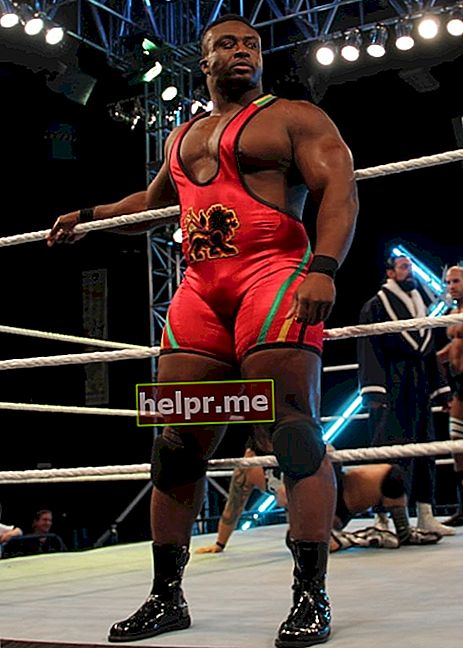 Big E. Langston așa cum se vede într-o fotografie făcută înainte de un meci la Wrestlemania Axxess din 2 aprilie 2012